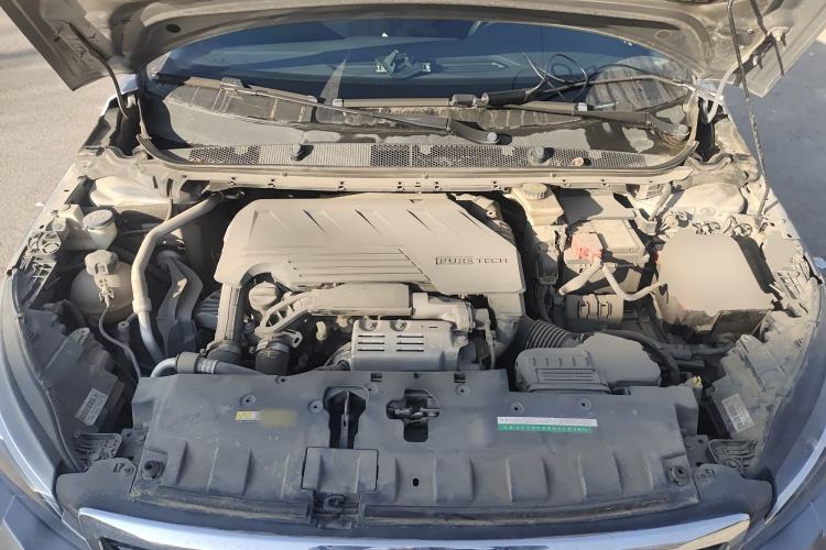 Used Peugeot 308 2019 230THP Automatic Luxury Edition China VI Standard Engine Bay
