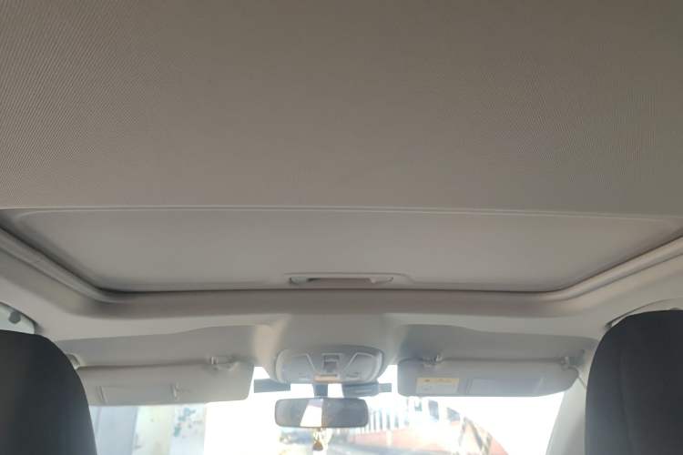 Used Peugeot 308 2019 230THP Automatic Luxury Edition China VI Standard Headliner