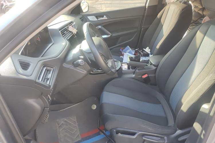 Used Peugeot 308 2019 230THP Automatic Luxury Edition China VI Standard Left Front Seat