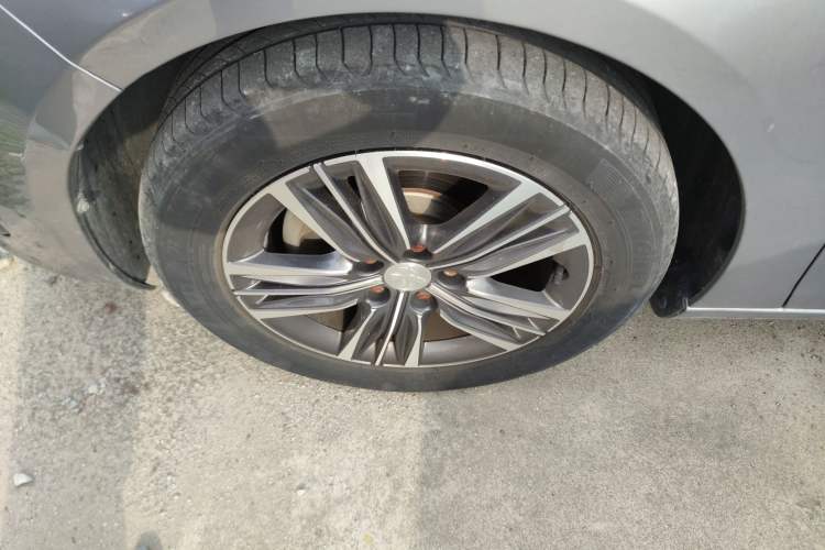 Used Peugeot 308 2019 230THP Automatic Luxury Edition China VI Standard Left Front Wheel Hub