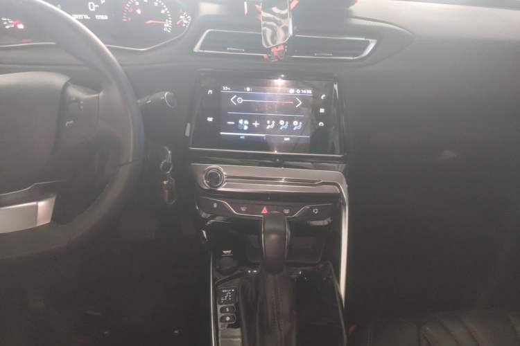 Used Peugeot 308 2019 230THP Automatic Luxury Edition China V Standard Audio And AC Panel