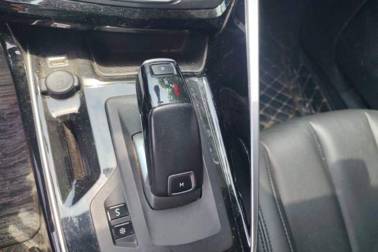 Used Peugeot 308 2019 230THP Automatic Luxury Edition China V Standard Gear Lever
