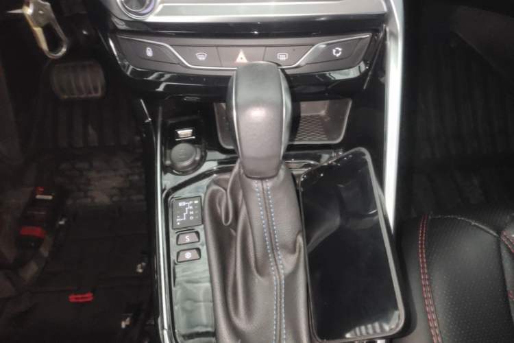 Used Peugeot 308 2019 230THP Automatic Luxury Edition China V Standard Gear Lever