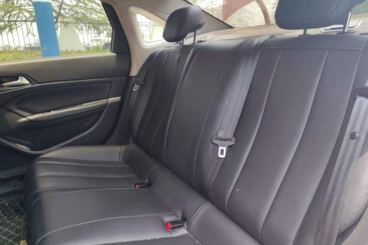 Used Peugeot 308 2019 230THP Automatic Luxury Edition China V Standard Left Rear Seat