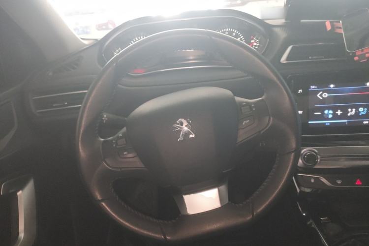 Used Peugeot 308 2019 230THP Automatic Luxury Edition China V Standard Steering Wheel