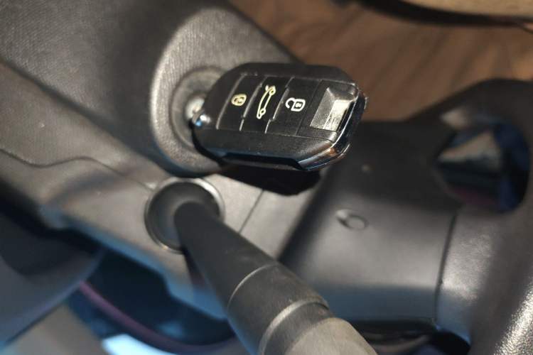 Used Peugeot 308 2019 1.6L Manual Fashion Edition China V Standard Vehicle Key