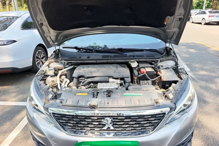Used Peugeot 308 2019 230THP Automatic Luxury Edition China VI Standard Engine Bay