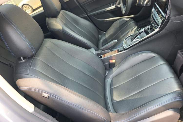 Used Peugeot 308 2019 230THP Automatic Luxury Edition China VI Standard Right Front Seat