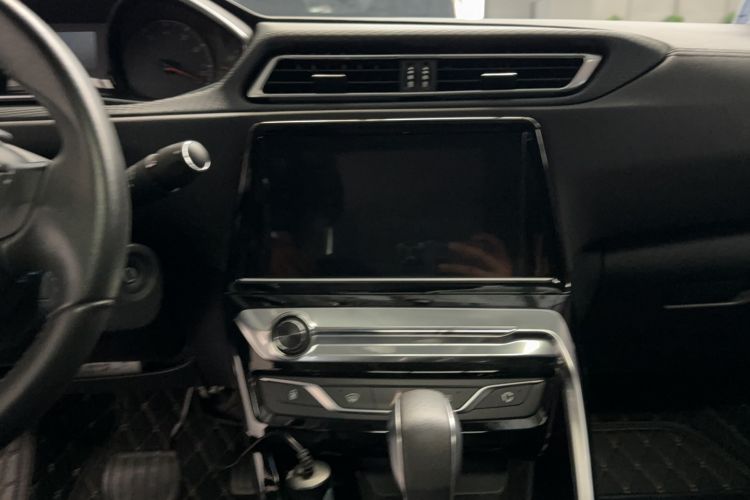 Used Peugeot 308 2019 230THP Automatic Luxury Edition China V Standard Audio And AC Panel