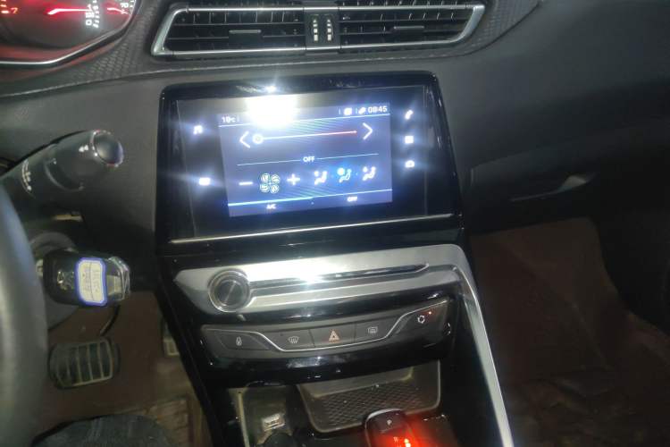 Used Peugeot 308 2019 230THP Automatic Luxury Edition China VI Standard Audio And AC Panel