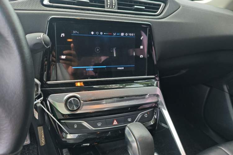Used Peugeot 308 2019 1.6L Automatic Luxury Version China V Standard Audio And AC Panel