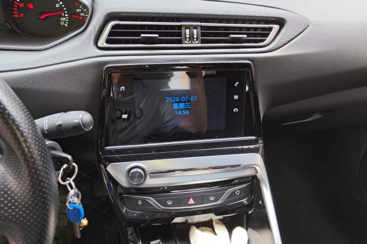 Used Peugeot 308 2019 230THP Automatic Luxury Edition China VI Standard Audio And AC Panel