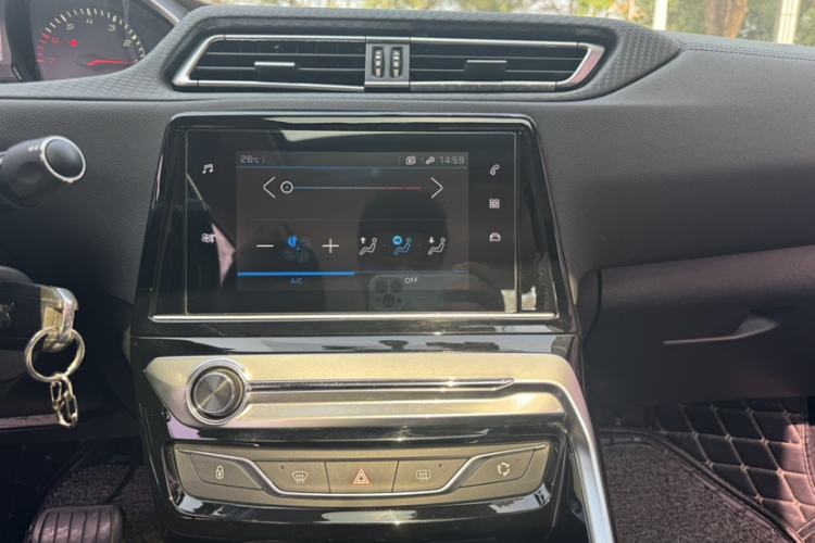 Used Peugeot 308 2019 230THP Automatic Luxury Edition China VI Standard Audio And AC Panel