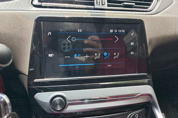 Used Peugeot 308 2019 1.6L Automatic Luxury Version China V Standard Audio And AC Panel