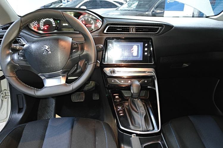 Used Peugeot 308 2019 230THP Automatic Luxury Edition China V Standard Center Console
