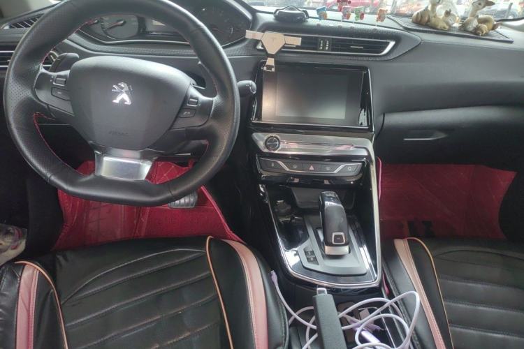 Used Peugeot 308 2019 230THP Automatic Luxury Edition China VI Standard Center Console