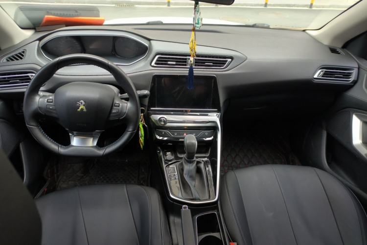 Used Peugeot 308 2019 230THP Automatic Luxury Edition China V Standard Center Console
