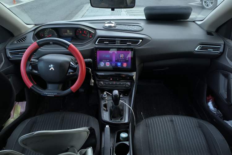 Used Peugeot 308 2019 1.6L Manual Fashion Edition China V Standard Center Console