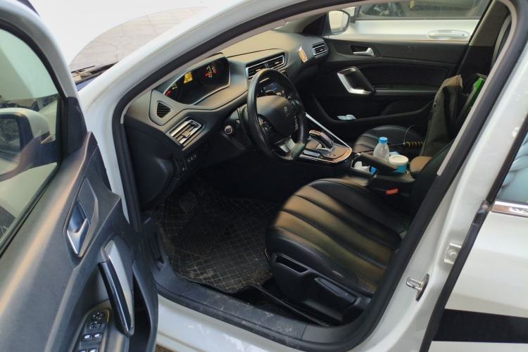 Used Peugeot 308 2019 230THP Automatic Luxury Edition China VI Standard Driver Seat