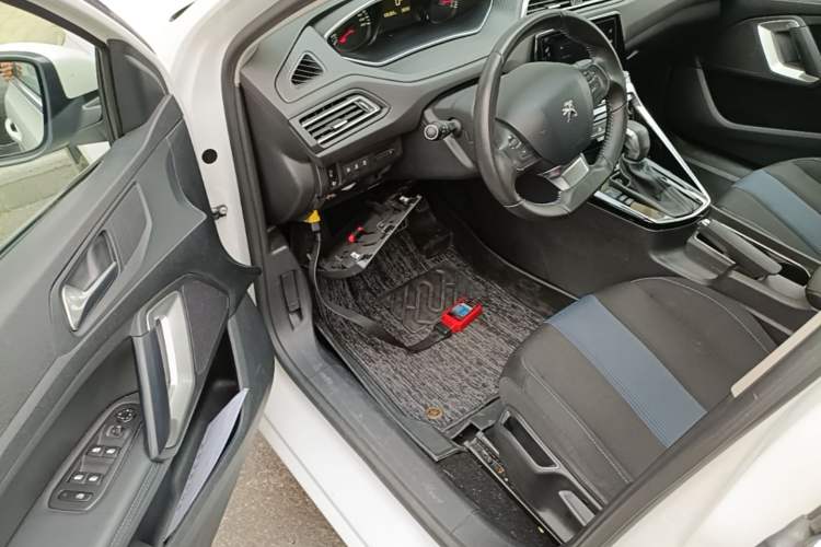 Used Peugeot 308 2019 230THP Automatic Luxury Edition China V Standard Driver Seat
