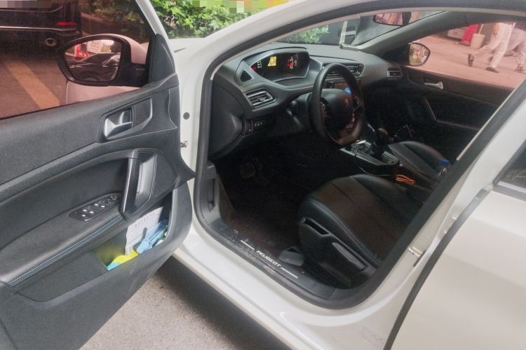 Used Peugeot 308 2019 190THP Automatic Fashion Edition China V Standard Driver Seat