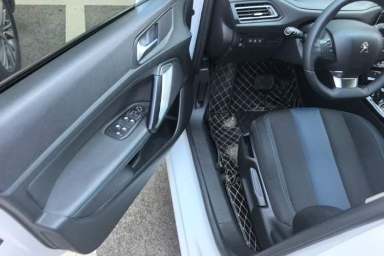 Used Peugeot 308 2019 230THP Automatic Luxury Edition China V Standard Driver Seat