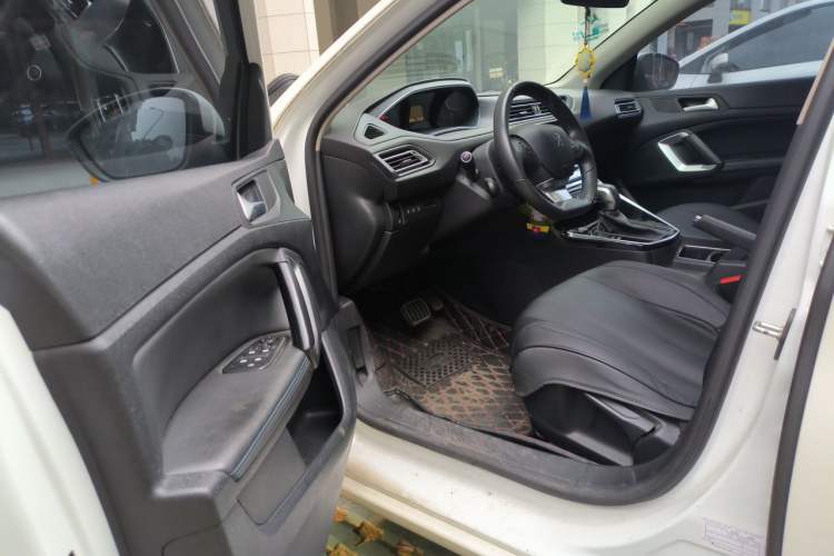 Used Peugeot 308 2019 230THP Automatic Luxury Edition China V Standard Driver Seat