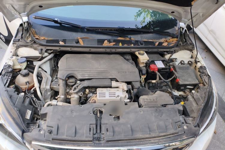 Used Peugeot 308 2019 230THP Automatic Luxury Edition China VI Standard Engine Bay