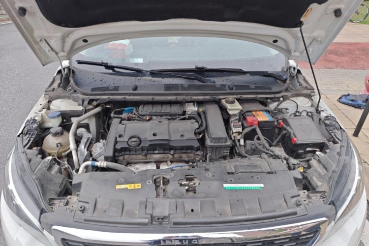 Used Peugeot 308 2019 1.6L Automatic Luxury Version China V Standard Engine Bay