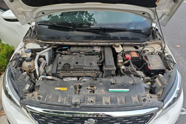 Used Peugeot 308 2019 1.6L Automatic Luxury Version China V Standard Engine Bay
