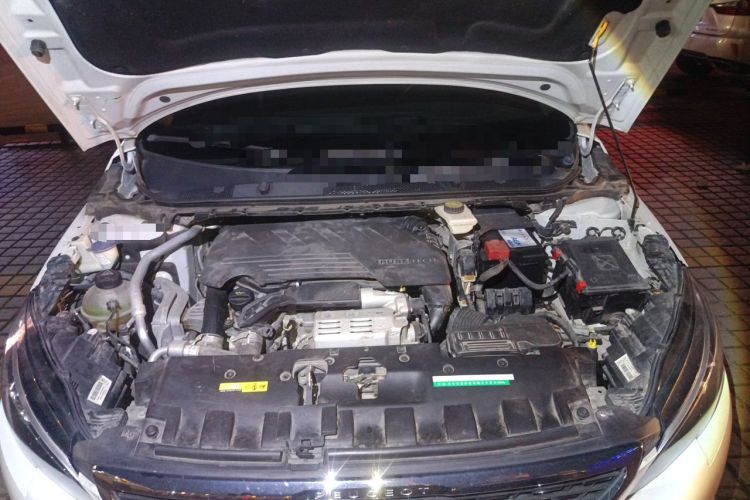 Used Peugeot 308 2019 230THP Automatic Luxury Edition China VI Standard Engine Bay