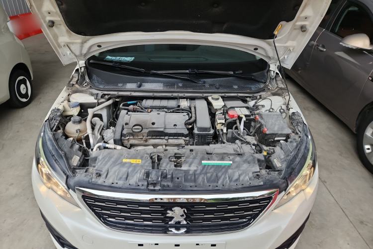 Used Peugeot 308 2019 1.6L Automatic Luxury Version China V Standard Engine Bay