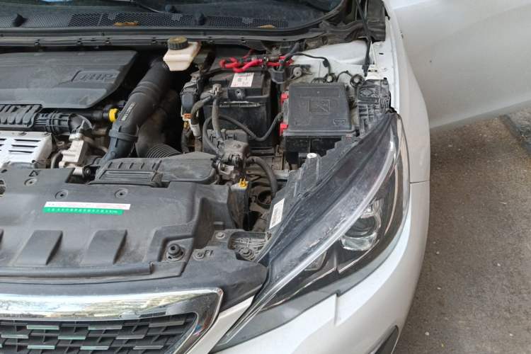 Used Peugeot 308 2019 230THP Automatic Luxury Edition China V Standard Engine Bay Left