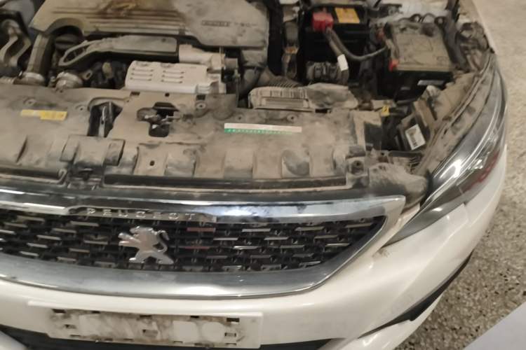 Used Peugeot 308 2019 230THP Automatic Luxury Edition China VI Standard Engine Bay Left