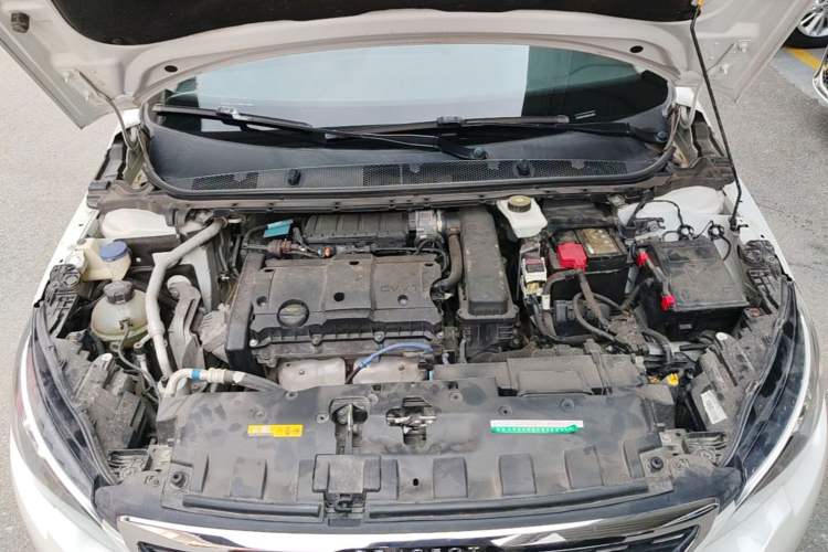 Used Peugeot 308 2019 1.6L Automatic Luxury Version China V Standard Engine Bay