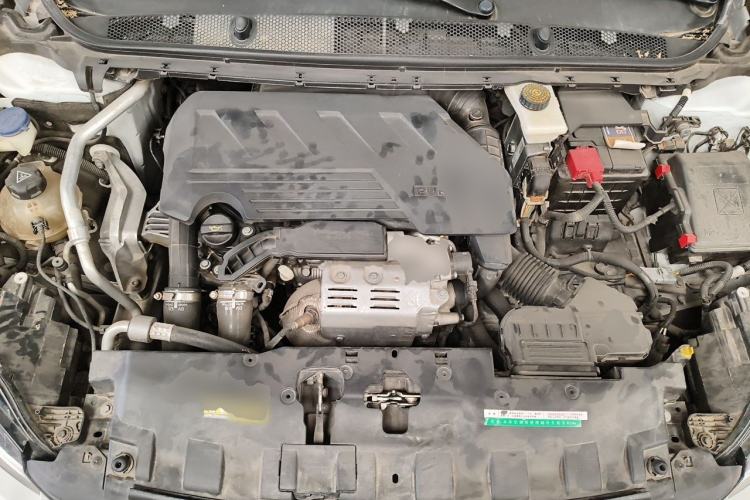 Used Peugeot 308 2019 230THP Automatic Luxury Edition China VI Standard Engine Bay