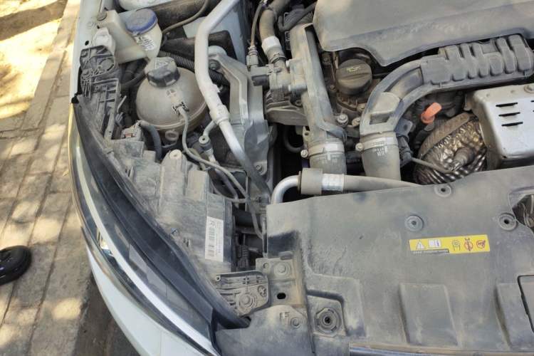Used Peugeot 308 2019 230THP Automatic Luxury Edition China V Standard Engine Bay Right