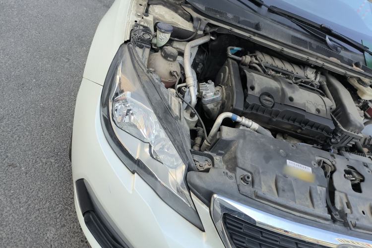 Used Peugeot 308 2019 1.6L Manual Fashion Edition China V Standard Engine Bay Right