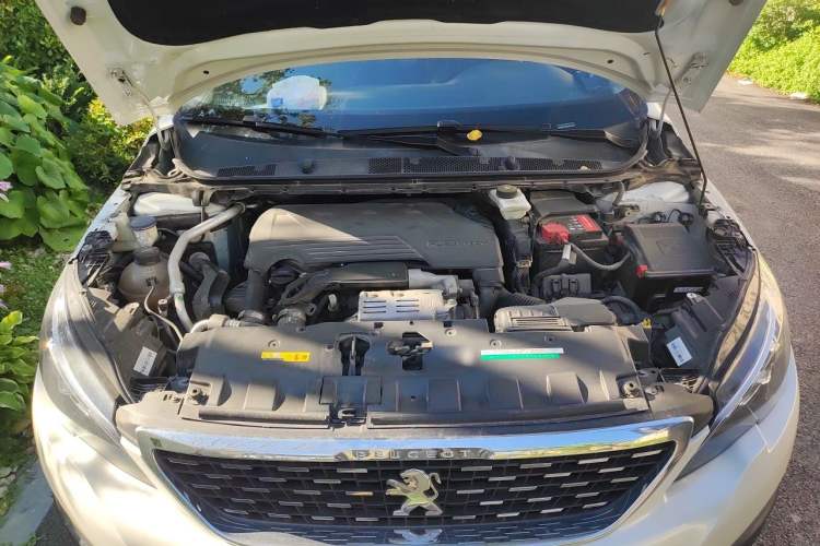 Used Peugeot 308 2019 230THP Automatic Luxury Edition China VI Standard Engine Bay