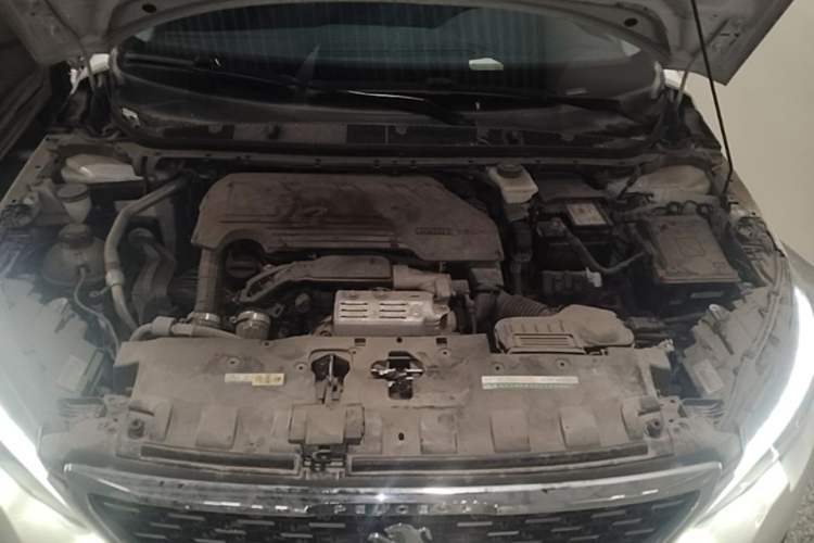 Used Peugeot 308 2019 230THP Automatic Luxury Edition China VI Standard Engine Bay