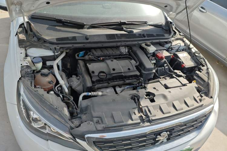 Used Peugeot 308 2019 1.6L Automatic Luxury Version China V Standard Engine Bay
