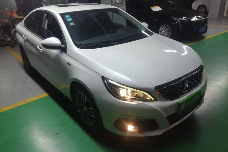 Used Peugeot 308 2019 230THP Automatic Luxury Edition China VI Standard Front Right 45 Deg