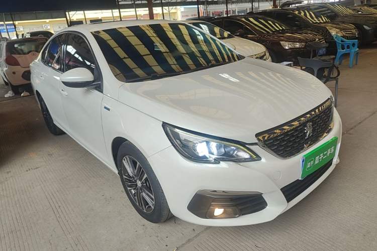 Used Peugeot 308 2019 230THP Automatic Luxury Edition China V Standard Front Right 45 Deg