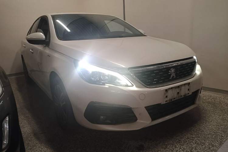 Used Peugeot 308 2019 230THP Automatic Luxury Edition China VI Standard Front Right 45 Deg