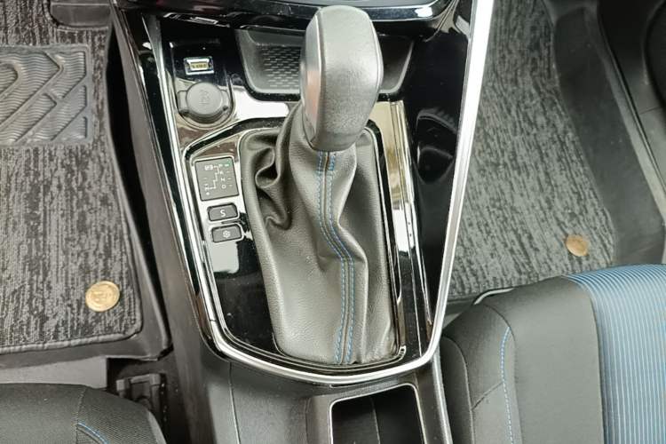 Used Peugeot 308 2019 230THP Automatic Luxury Edition China V Standard Gear Lever