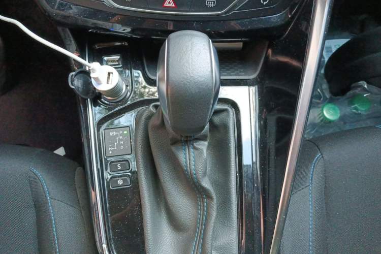Used Peugeot 308 2019 230THP Automatic Luxury Edition China V Standard Gear Lever