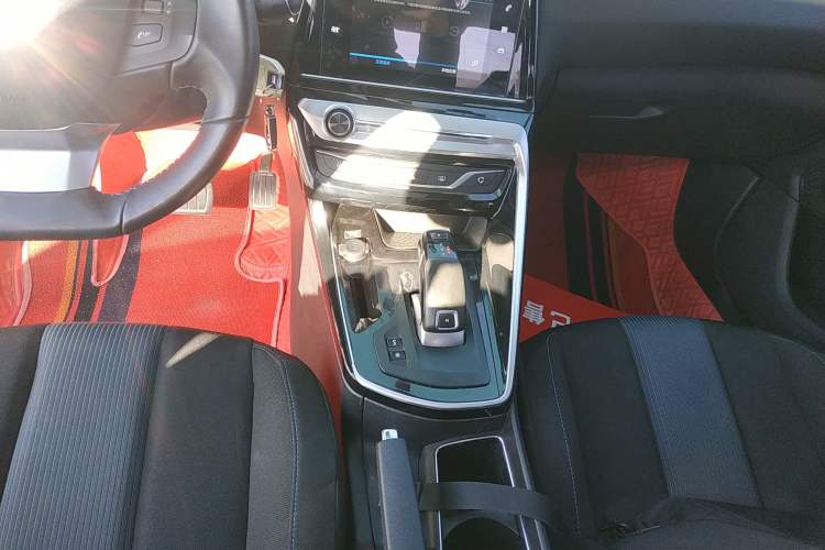 Used Peugeot 308 2019 230THP Automatic Luxury Edition China VI Standard Gear Lever