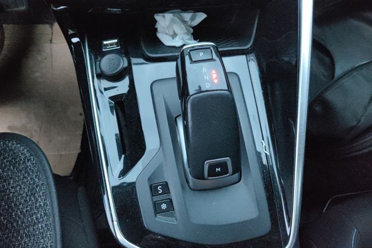 Used Peugeot 308 2019 230THP Automatic Luxury Edition China VI Standard Gear Lever