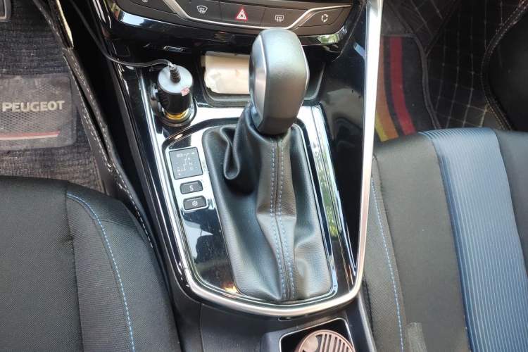 Used Peugeot 308 2019 230THP Automatic Luxury Edition China V Standard Gear Lever