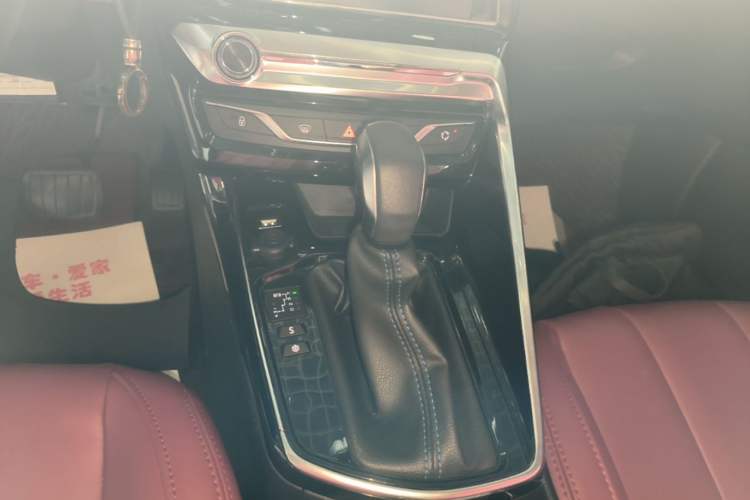 Used Peugeot 308 2019 230THP Automatic Luxury Edition China V Standard Gear Lever